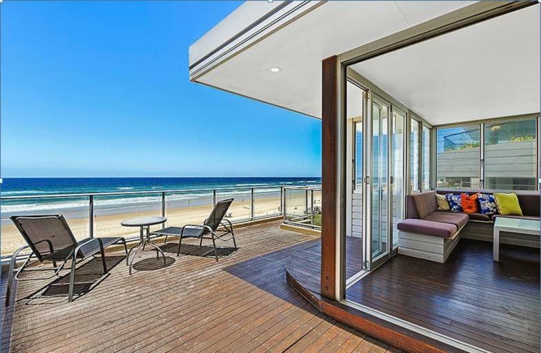 Beachfront Beauty! Gold Coast Luaran gambar