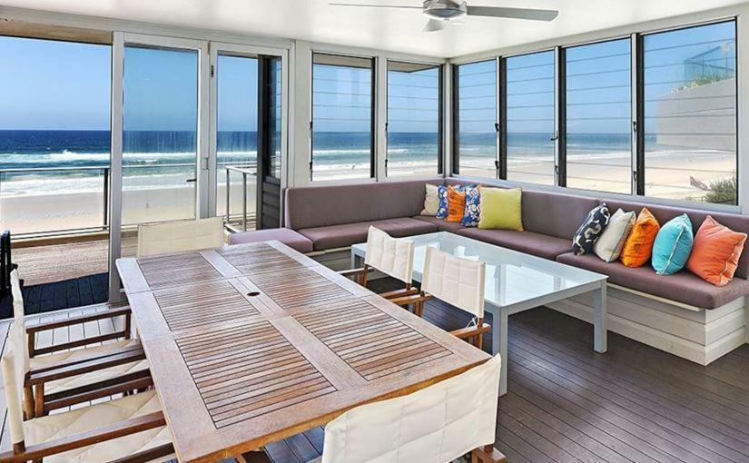 Beachfront Beauty! Gold Coast Luaran gambar
